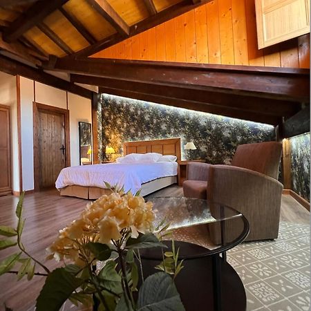 Hotel Rural Restaurante Las Baronas Санта-Крус-де-ла-Сальседа Экстерьер фото